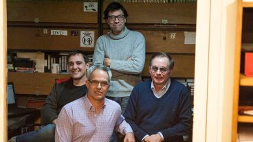 Productores y editores de El Tres.