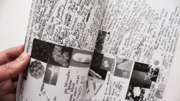 ¿Qué elementos del archivo permiten construir una obra?, ¿cuándo el archivo se convierte en obra? son algunos de los interrogantes de la charla.