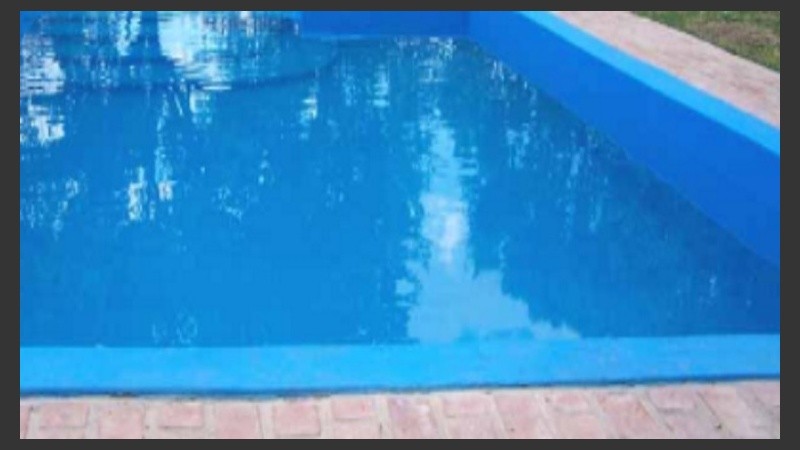 El pequeño fue encontrado en el agua.