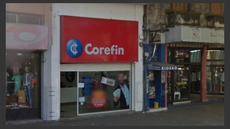 El frente del local asaltado.