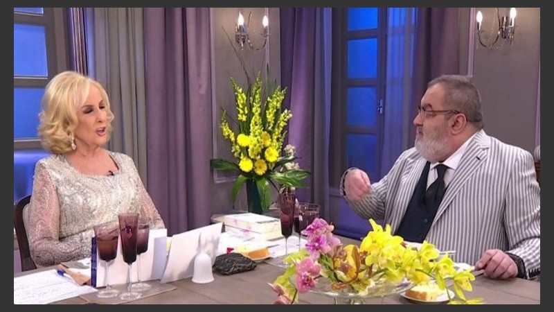 Mirtha Legrand y Jorge Lanata durante el programa del sábado por la noche, en plena veda.