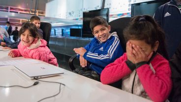 Los chicos disfrutaron en las instalaciones de Televisión Litoral.