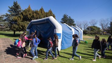 Los chicos disfrutaron en las instalaciones de Televisión Litoral.