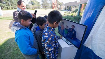 Los chicos disfrutaron en las instalaciones de Televisión Litoral.