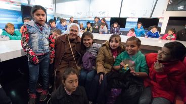 Los chicos disfrutaron en las instalaciones de Televisión Litoral.