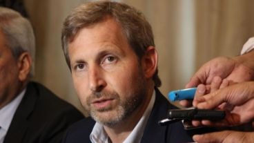 El ministro dijo que actuarán de acuerdo a la Justicia y "sin apañar a nadie".