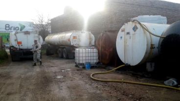 El predio tiene dos ingresos, uno de ellos a 50 metros de una escuela.