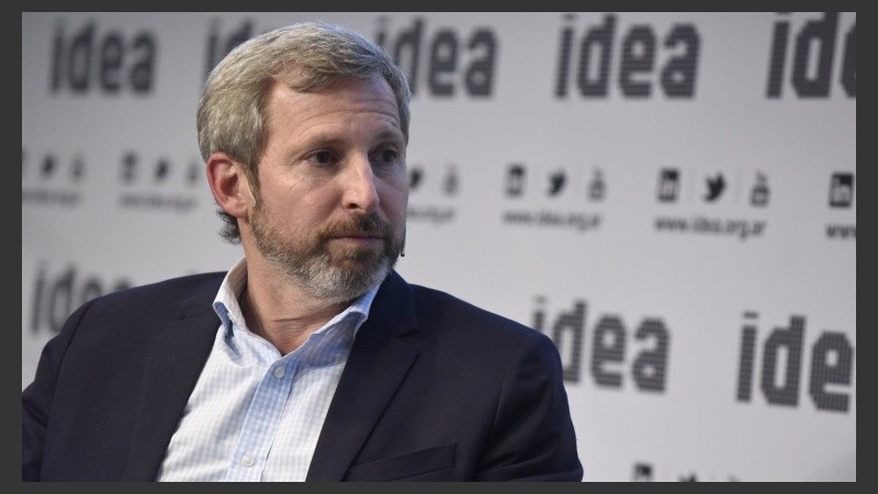 El ministro del interior participó del precoloquio de Idea en Rosario.