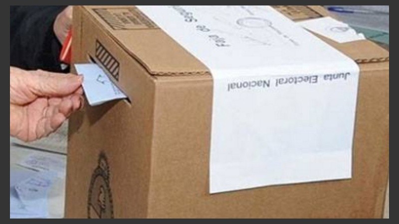 Para consultar, es necesario consignar los datos que constan en el troquel entregado en el momento de la votación.