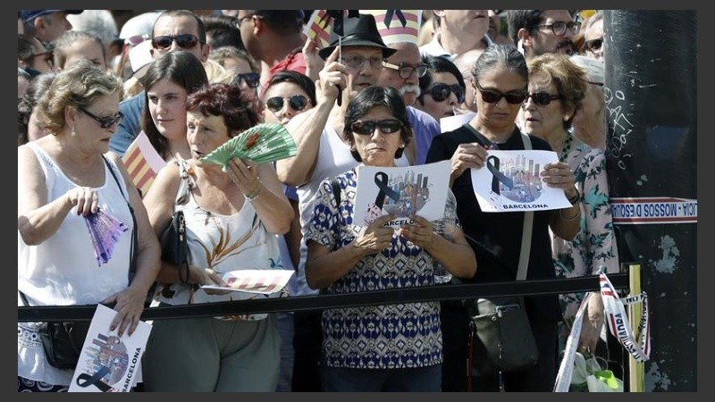 Minuto de silencio por los atentados de Barcelona y de Cambrils.