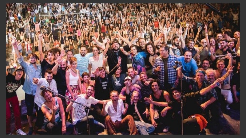 “Rosario: 50 años de rock en castellano”, tras las presentaciones en el Anfiteatro municipal.