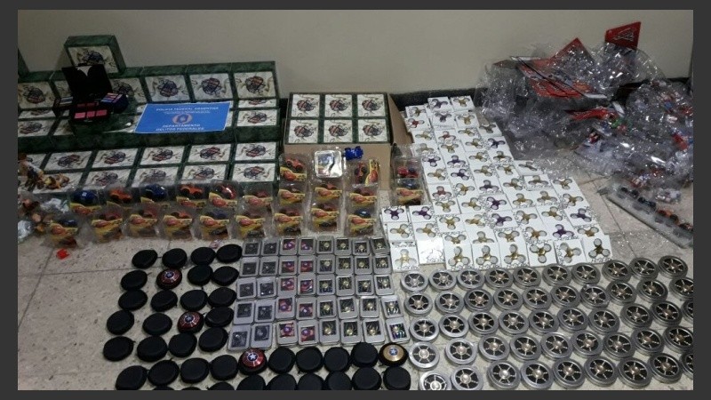 Muchos de los juguetes secuestrados por la Policía Federal.