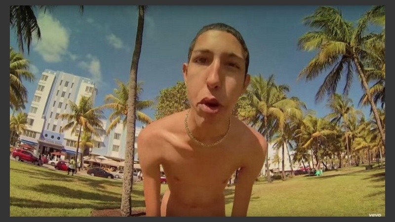 Pedro Dayán Millán es conocido como Peter la Anguila. El mote responde a su particular modo de bailar.