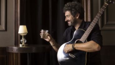 Iván Noble llega a Rosario con su música.