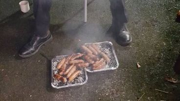 Las salchichas, en una foto tomada por la propia estación de bomberos de Pewsey.