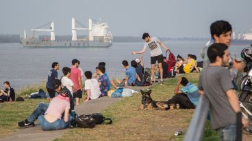 Los rosarinos disfrutaron de una jornada con temperaturas agradables este jueves.