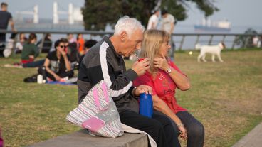 Los rosarinos disfrutaron de una jornada con temperaturas agradables este jueves.