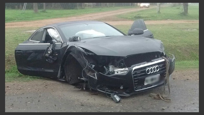 Así quedó el auto de Matías Messi.