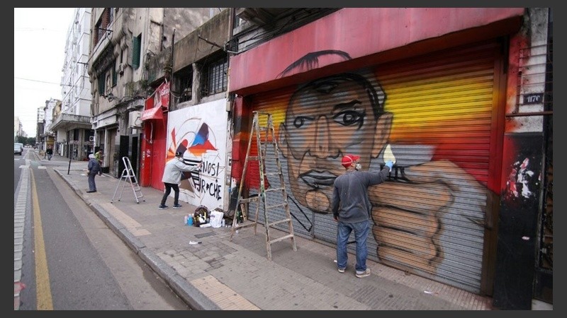 Una persiana del centro intervenida.