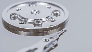 El equivalente a unas 5300 películas completas en poco más de un centímetro cuadrado.