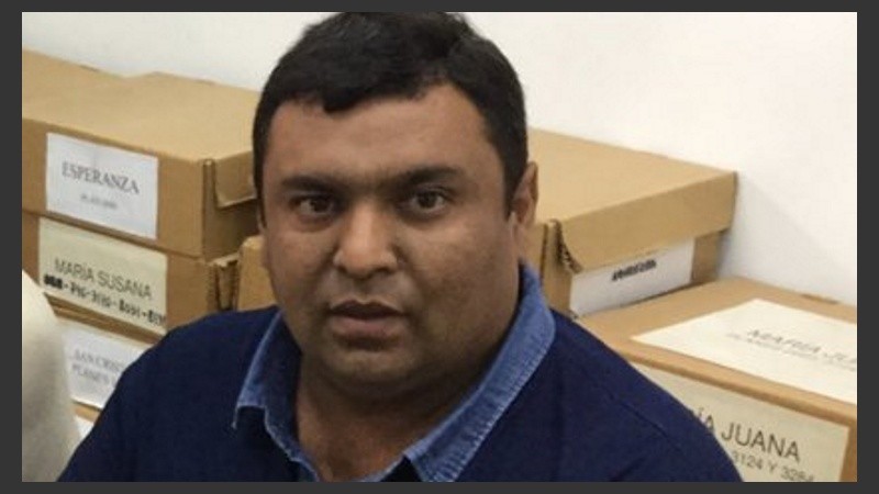 Vera está sospechado de robar y sobremarcar animales.