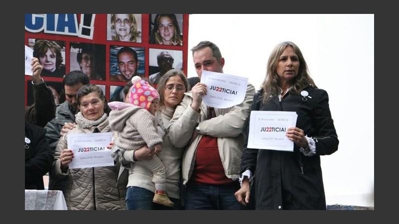 Los familiares de víctima siguen reclamando justicia. 