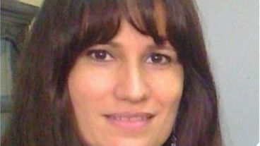 A casi dos meses de su muerte, gendarmes custodian el cuerpo de París.