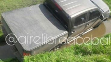 La camioneta en la que viajaba Divita.