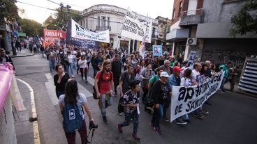 Una multitud marchó por Santiago Maldonado en Rosario. (Alan Monzón/Rosario3.com)
