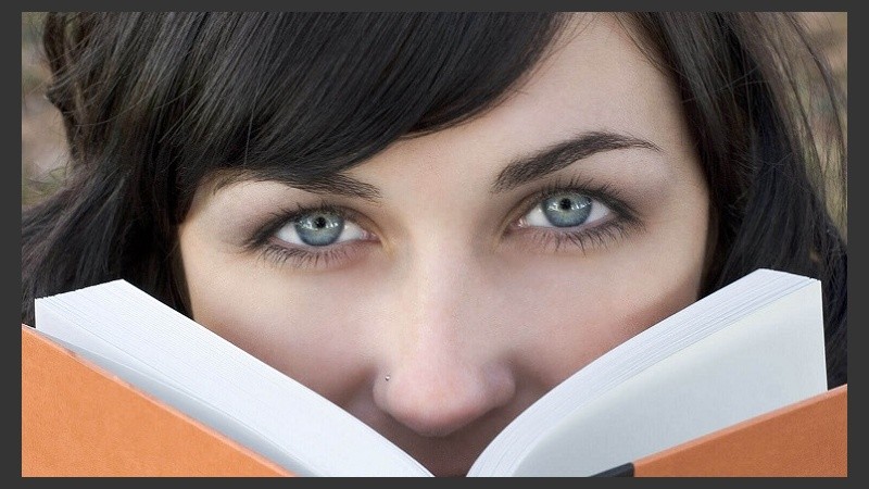 El contacto visual es la más poderosa señal no verbal.