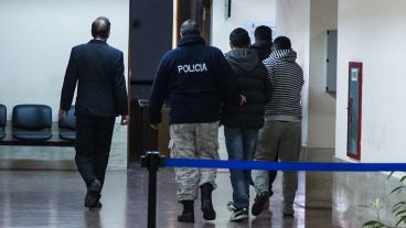Los 18 policías detenidos fueron imputados en una audiencia.