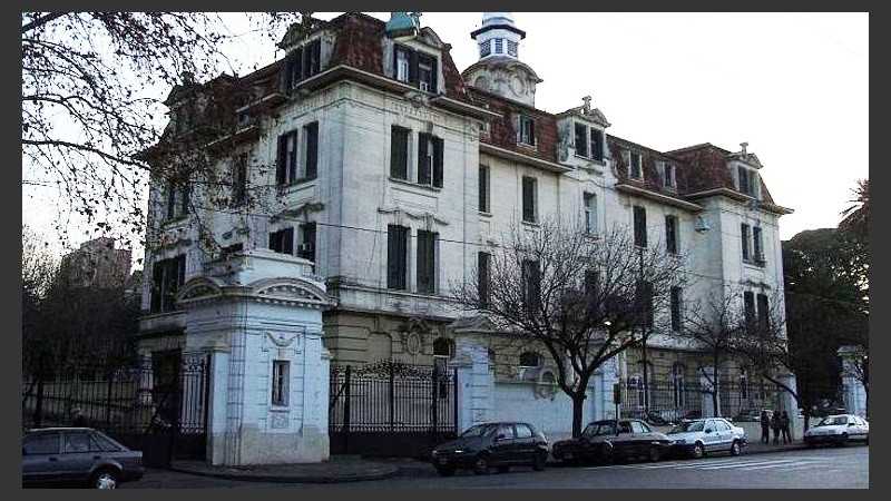 La muchacha fue atendida en el hospital Piñero. 