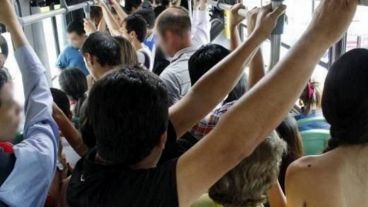 El hecho ocurrió arriba de un 107 negro.