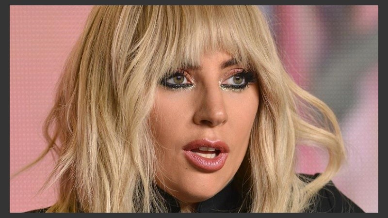 Gaga cuenta su lucha contra la fibromialgia en un documental.