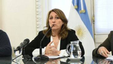 La intendenta quiere "fortalecer" el fondo compensador del transporte.
