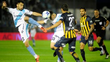 Pura lucha en la noche del lunes.