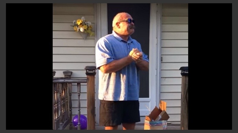 La emoción de Reed al ver los colores de la vida. 