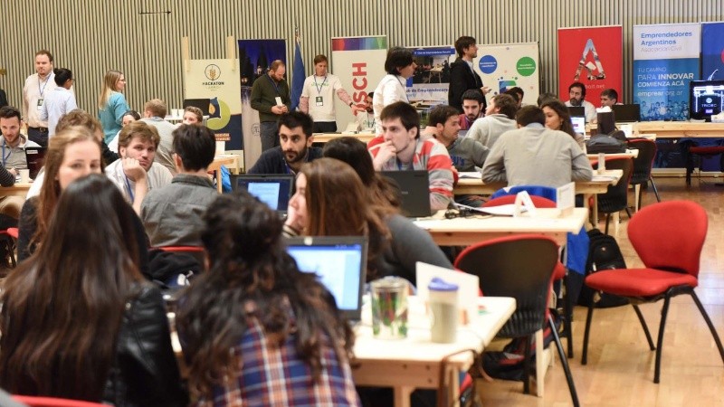 Los equipos de trabajo en pleno desarrollo de sus proyectos