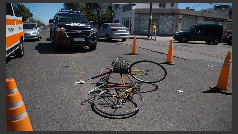 La bicicleta del hombre atropellado en Arijón y España. 