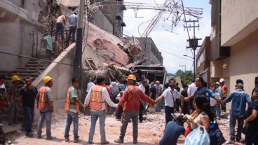 Edificio derruido en Cuernavaca, capital del estado de Morelos, a causa del sismo.