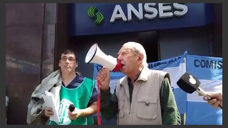 La protesta fue al mediodía.