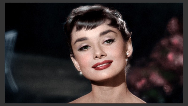 La colección se exhibe desde este sábado en Londres y ofrece, por primera vez,  piezas únicas que hasta ahora pertenecían a la familia de la actriz.