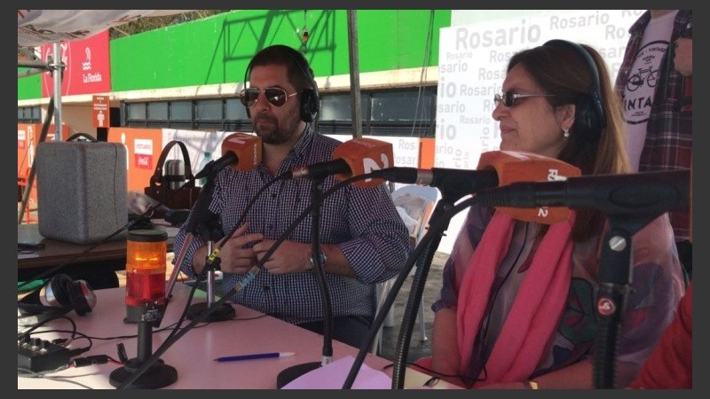 Juan y equipo haciendo radio en La Florida este sábado. 