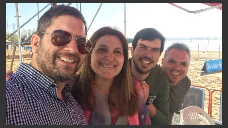 Juan y su equipo de Radio 2 en La Florida.