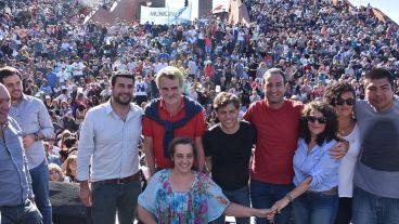 Cleri, Rossi, Kicillof, Sukerman y López, que saluda a la Tana González.