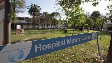 La nena fue asistida en el hospital Mira y López de Santa Fe.