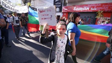 La masiva columna en su avance por el centro de la cuidad, a media tarde.