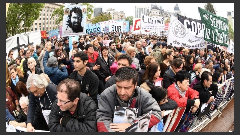 Miles de personas para reclamar en el centro de Buenos Aires.