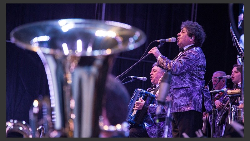 Los Palmeras y la Filarmónica provincial en la inauguración del parque 