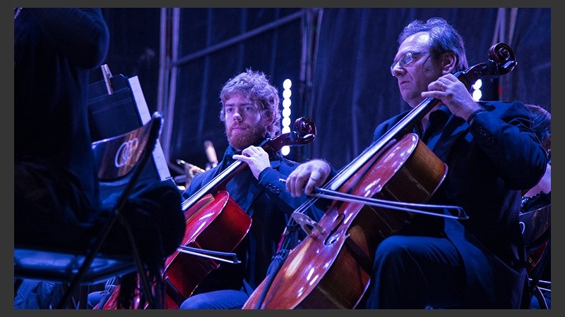 Los Palmeras y la Filarmónica provincial en la inauguración del parque 